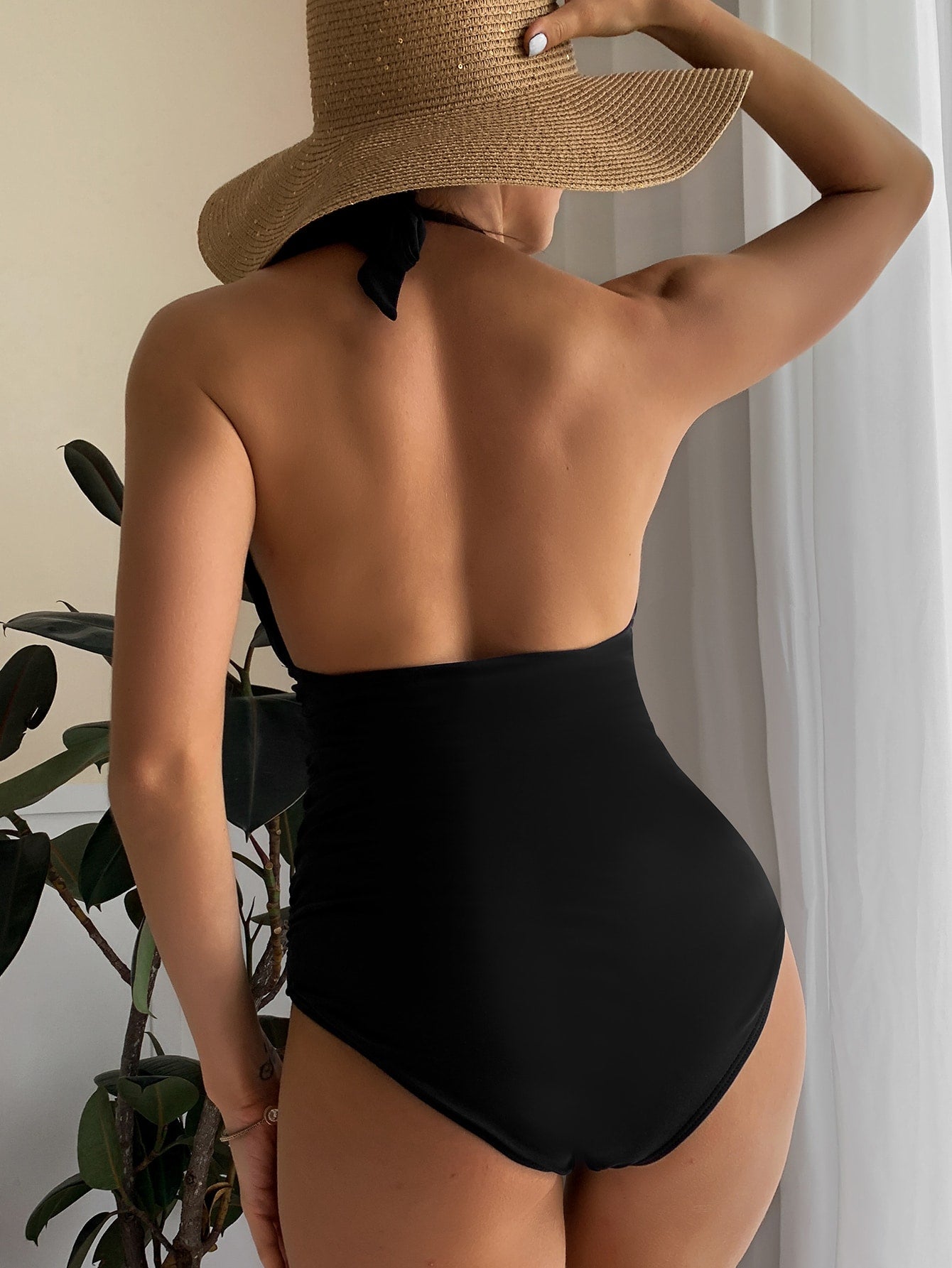 2023 Ruched Halter One Piece Sexy High Neck Women Solid Bathers Bathing Suit LuLusport1